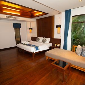 Deluxe Zimmer mit Schwimmbadblick